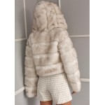 Дамско палто с качулка Goldie